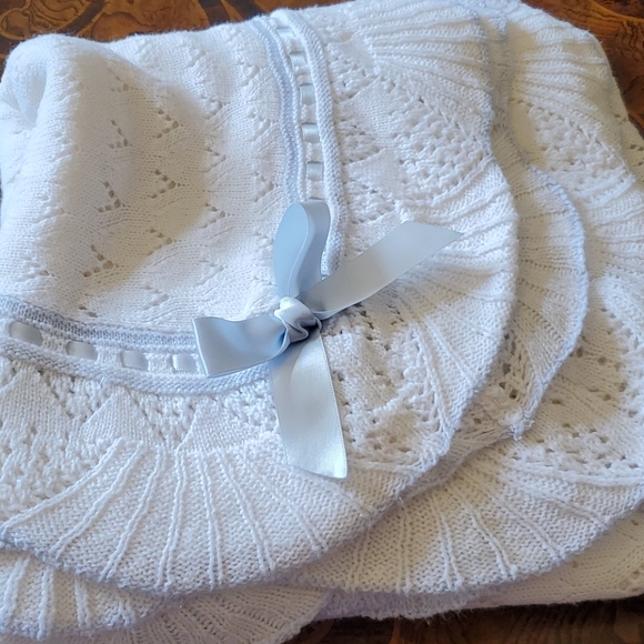 Blanket - Picture 3 of 3